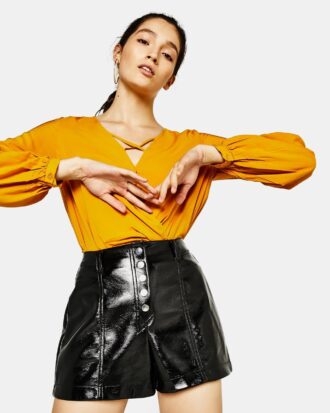 Crossover Neckline